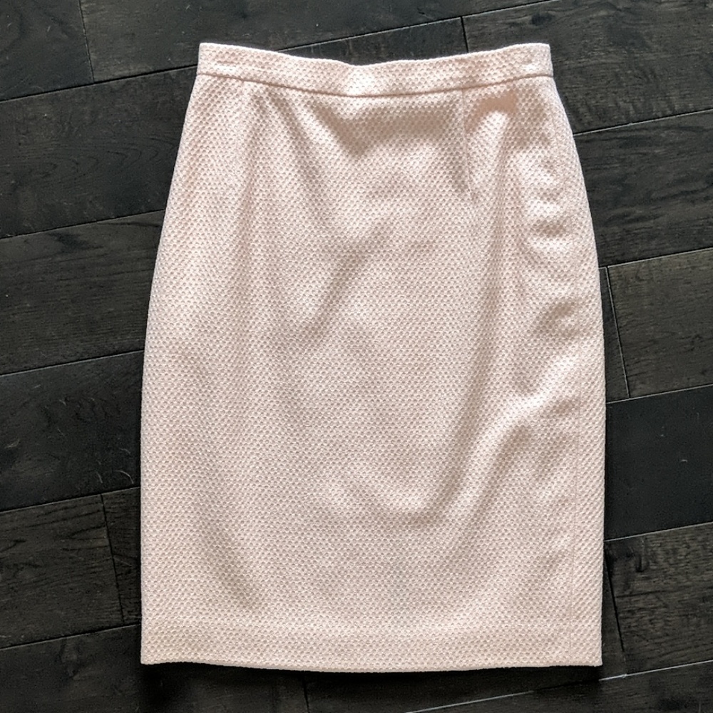 Escada pink pencil skirt